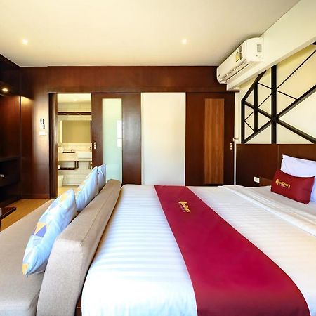 Coco Hotel Bangkok Exterior photo