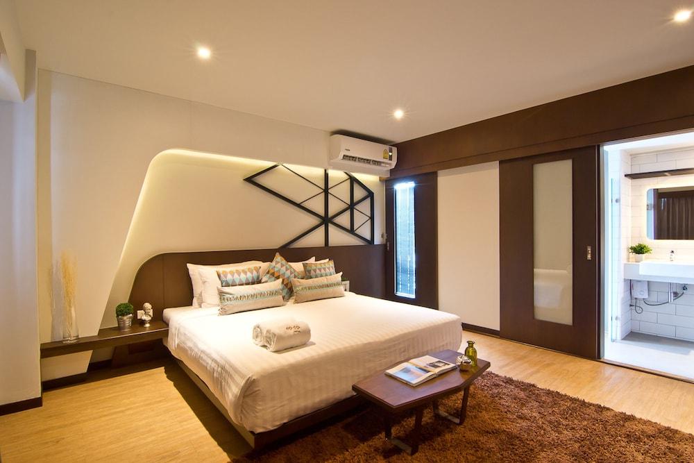 Coco Hotel Bangkok Exterior photo