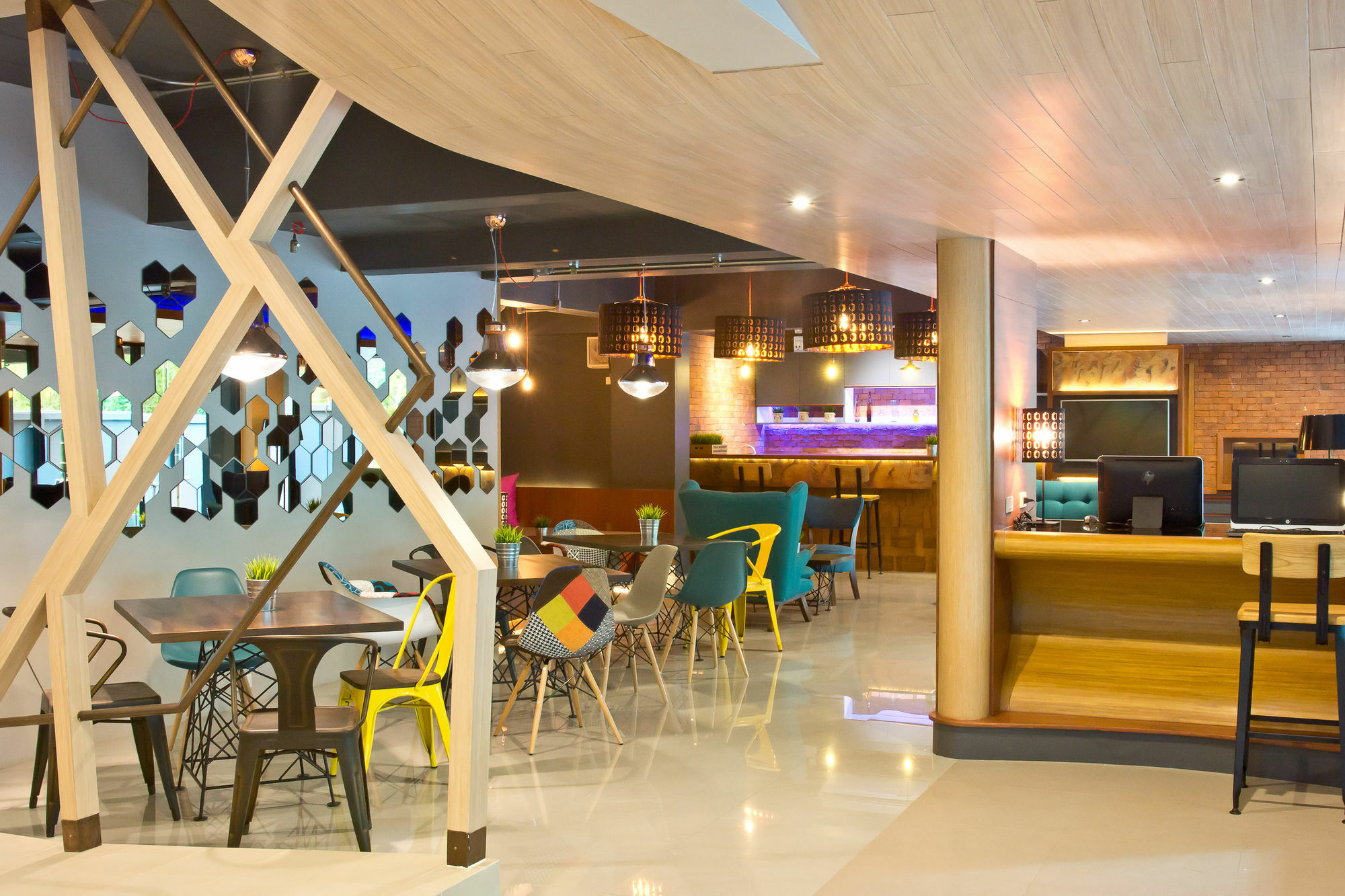 Coco Hotel Bangkok Exterior photo
